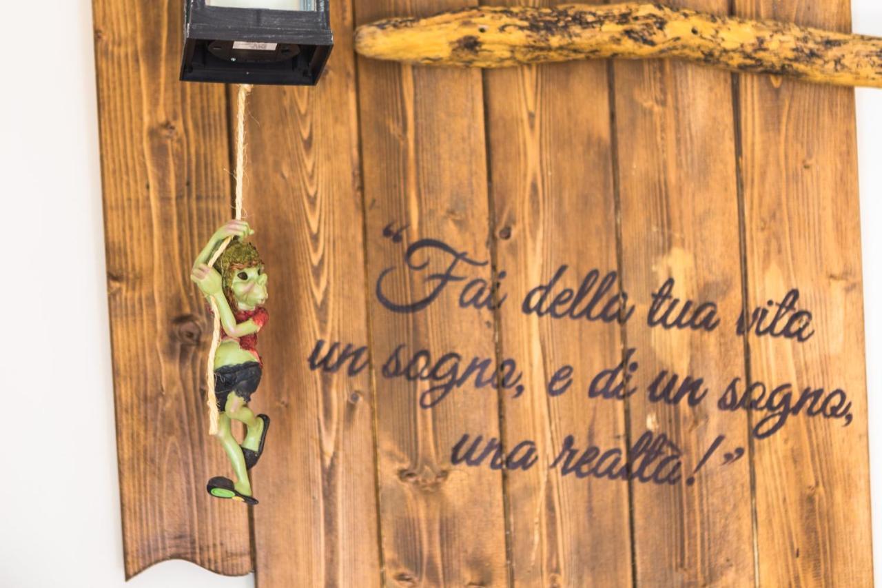 ستريزا B&B Il Folletto Del Lago المظهر الخارجي الصورة