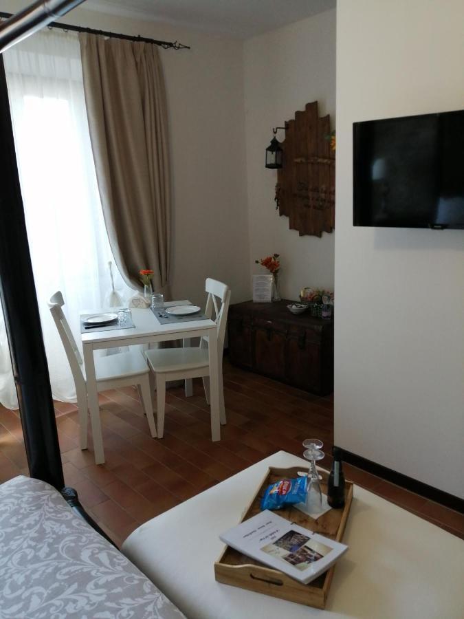 ستريزا B&B Il Folletto Del Lago المظهر الخارجي الصورة